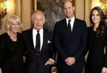 Фото - В сети обсуждают деталь нового портрета британских монархов, которую вы могли не заметить
