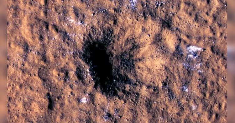 Фото - Упавший на Марс метеорит вызвал сильное землетрясение